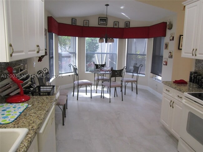 Building Photo - 9798 Casa Mar Dr