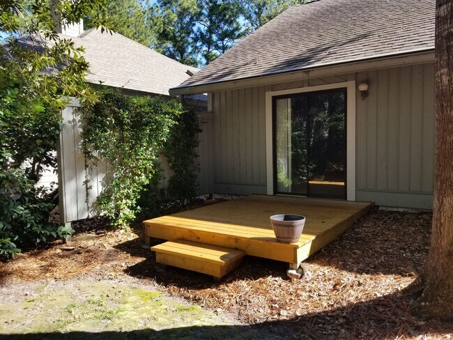 Building Photo - 12 Bobcat Ln