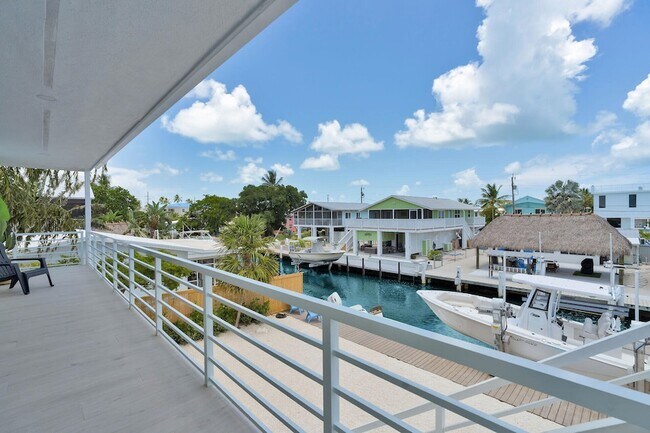 Building Photo - 121 Long Key Lake Dr