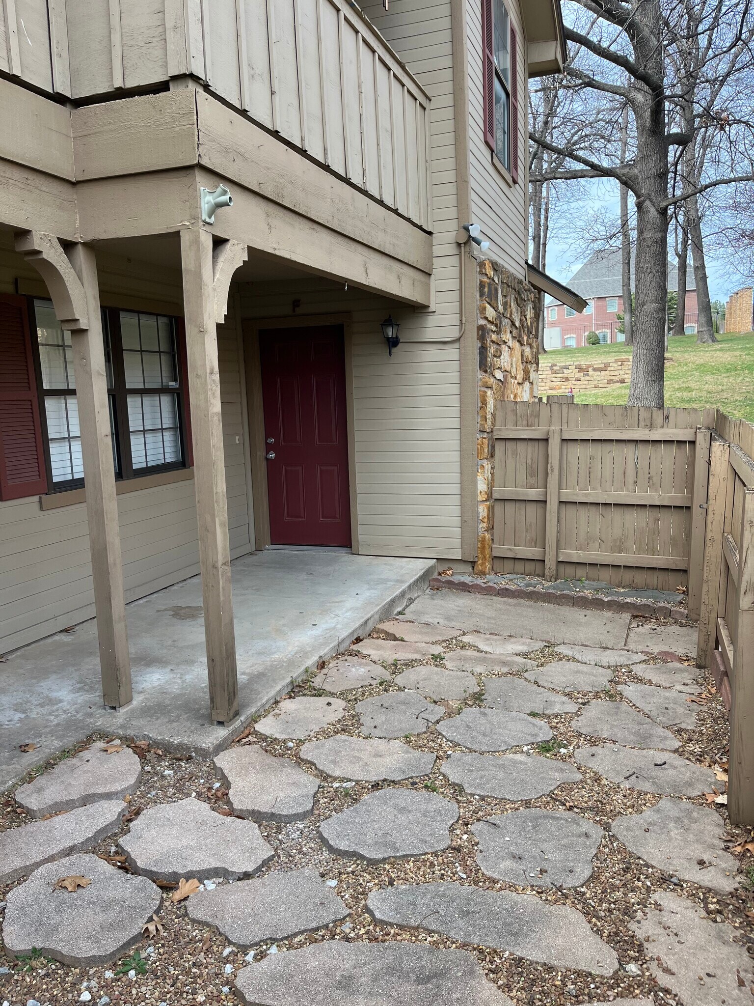 Building Photo - 9107 S Urbana Ave