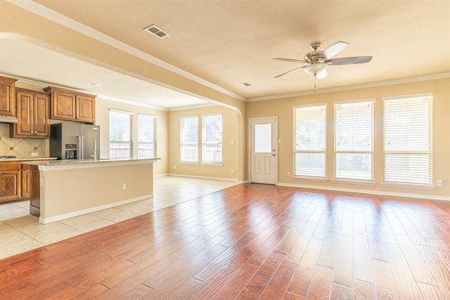 Building Photo - 2943 Ladoga Dr