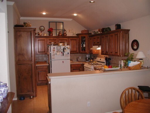 Building Photo - Gated Community with Pool, Park & Pond - Edmond North Schools