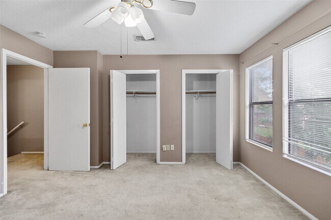 Building Photo - 2521 Crosstimbers Dr