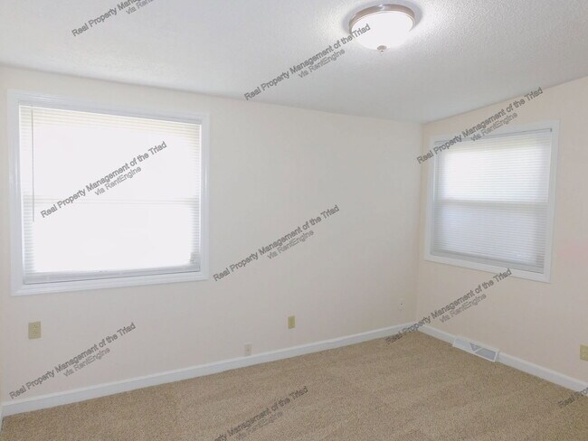 Building Photo - 2209 Revelle Ln