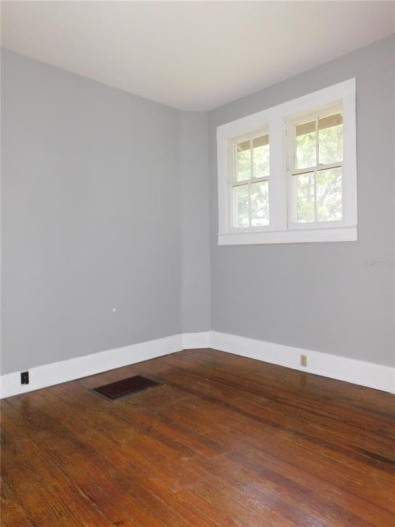 Building Photo - 541 NE 11th St