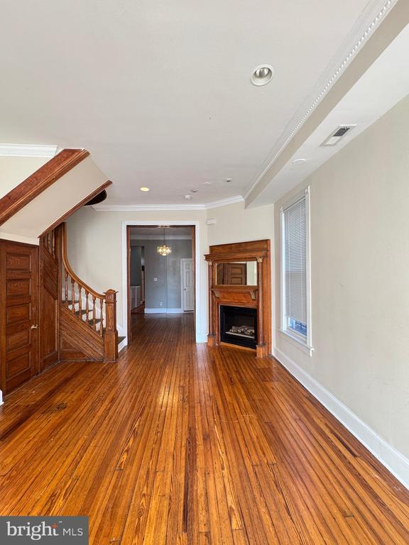 Building Photo - 15 Seaton Pl NW