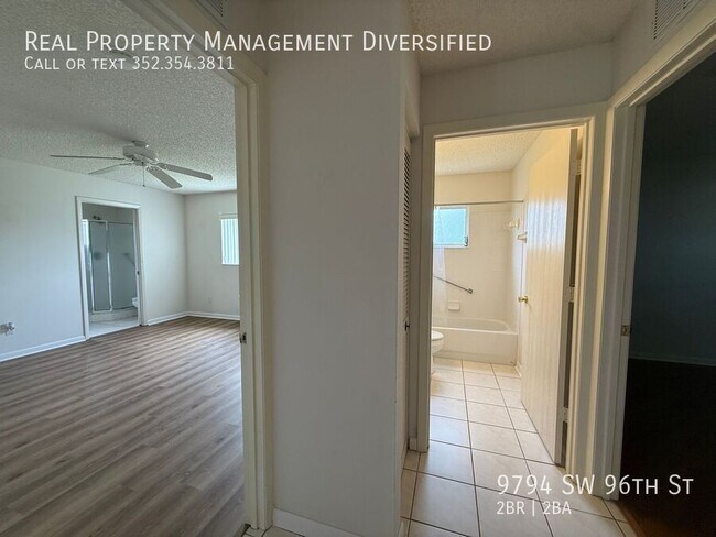 Building Photo - 9794 SW 96th St