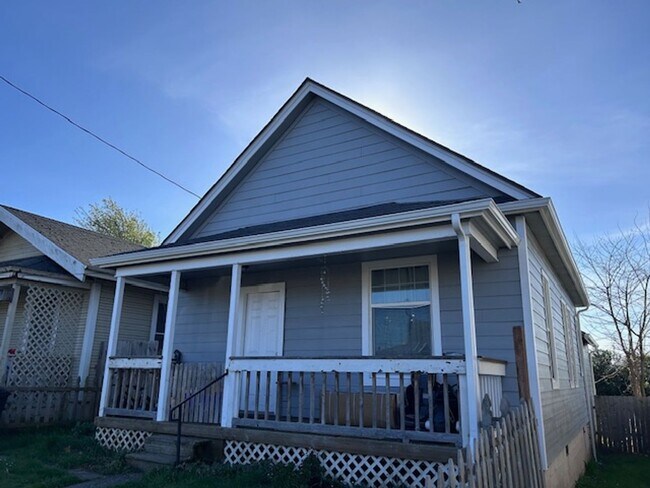 Primary Photo - 2144