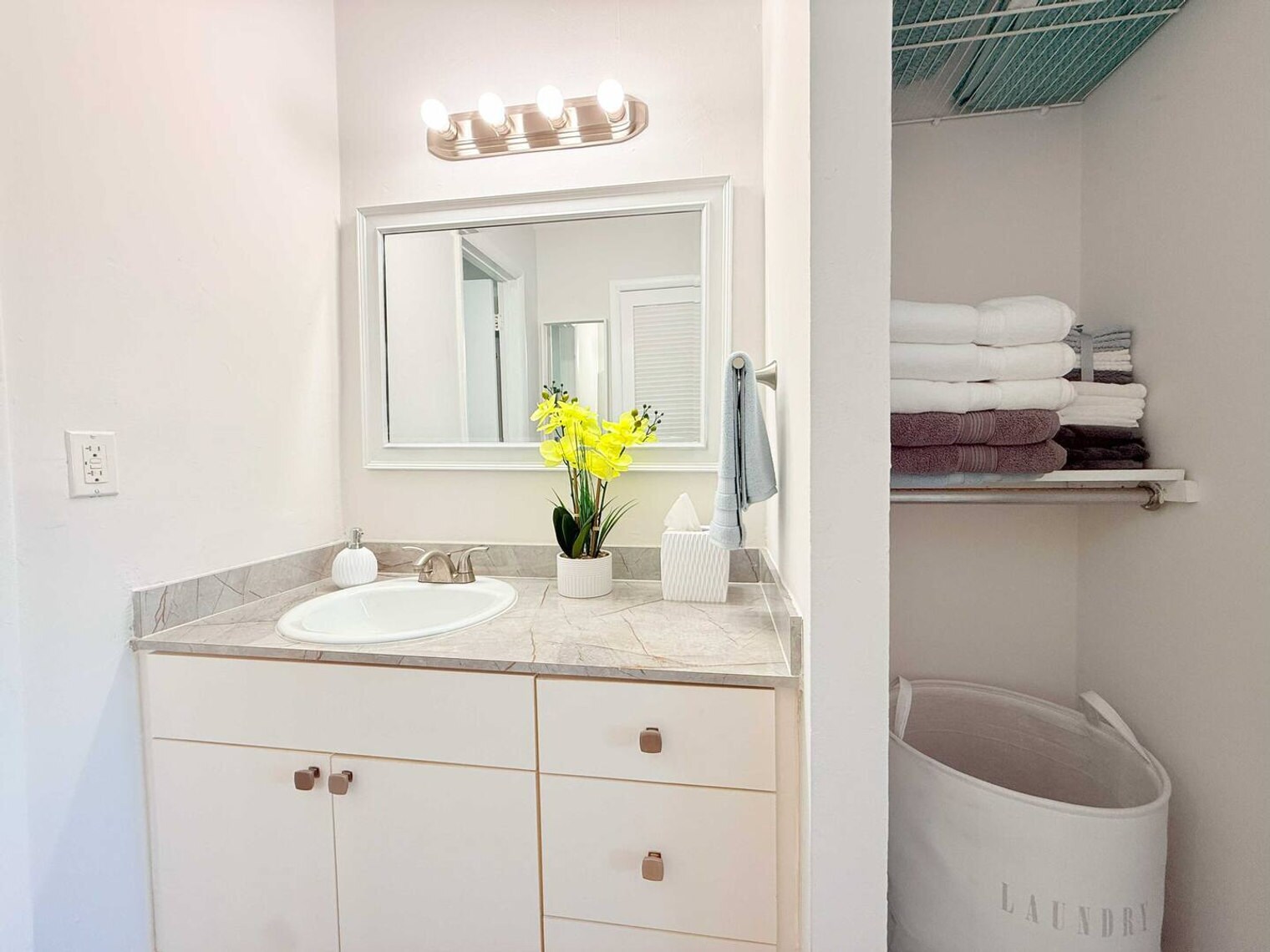 Building Photo - 3626 NE 168th St