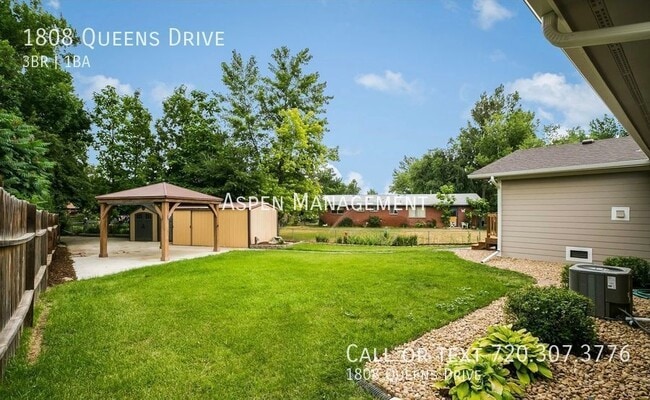 Building Photo - 1808 Queens Dr