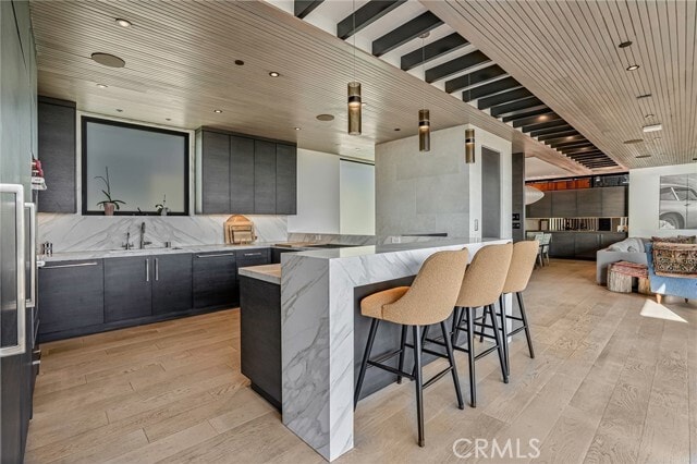 Building Photo - 405 26th St