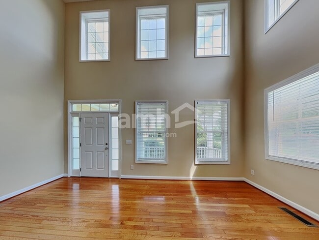 Building Photo - 9413 Philbeck Ln