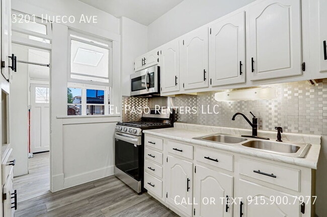 Building Photo - 3201 Hueco Ave