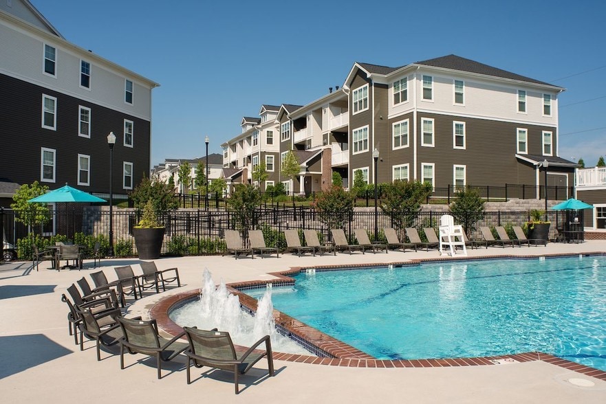 The Elms at Signal Hill Station 8825 Peregrine Heights Rd Manassas VA