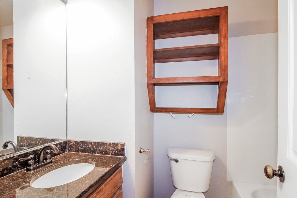 Building Photo - 816 Eric Cir