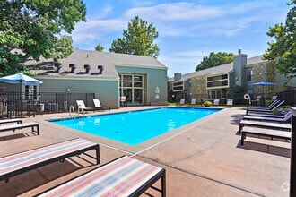 Building Photo - Raintree Apts.