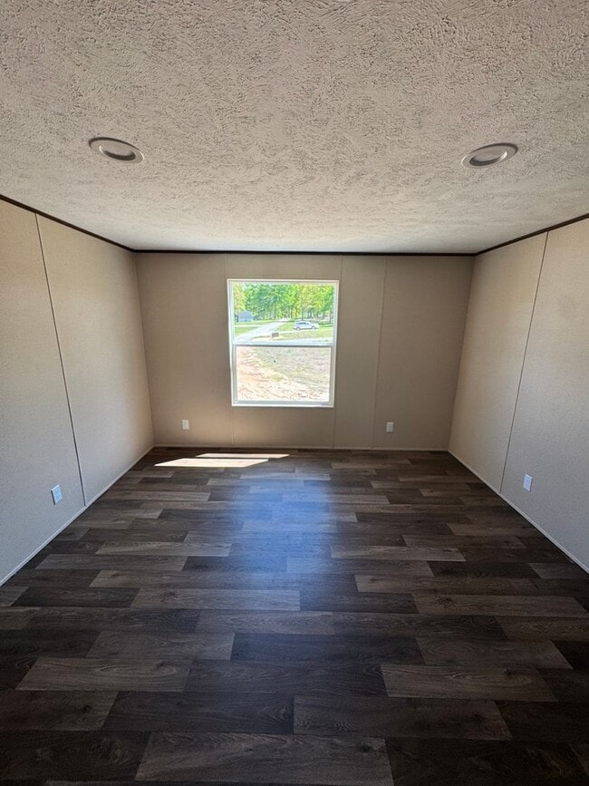 Building Photo - 3/2 New Single Wide in Cleveland County, NC