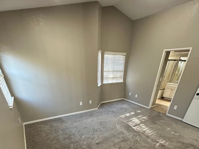 Building Photo - Pleasanton Shadow Cliffs, 3 Bed. 2.5 Bath, Near Top Schools!