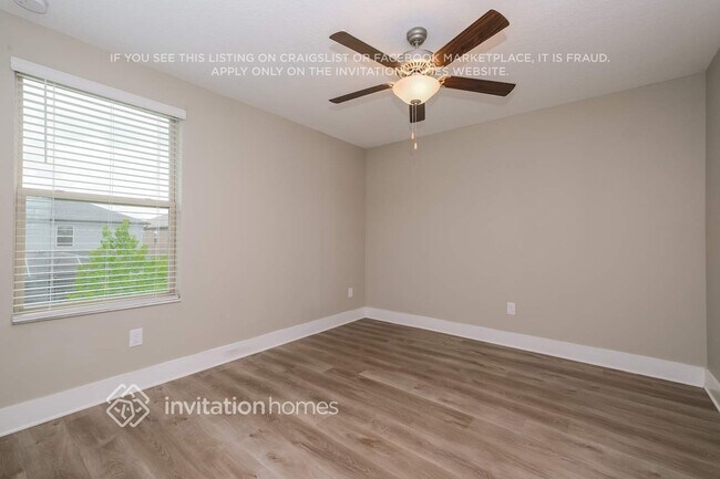 Building Photo - 9808 Little Bluestem Dr