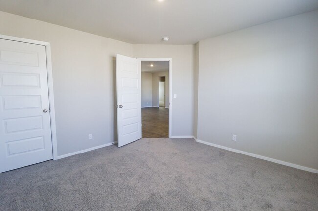 Building Photo - 1506 S 83rd St