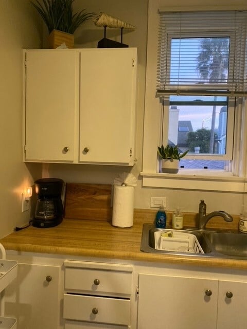 Building Photo - 127 24th St