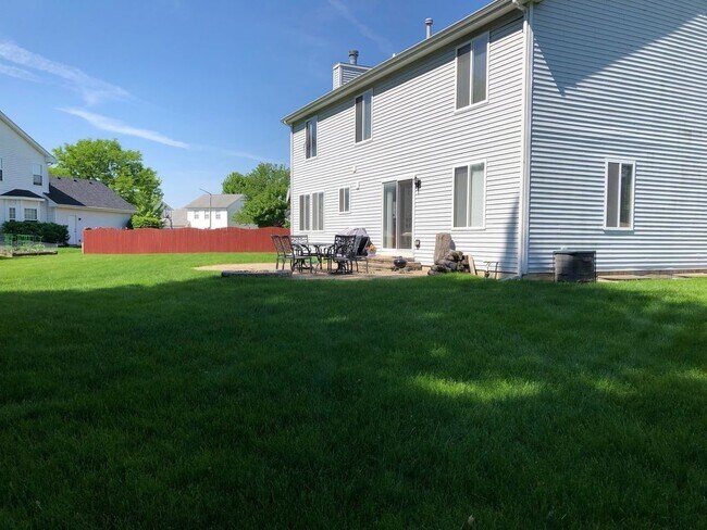 Building Photo - 2308 Sedgwick Ct