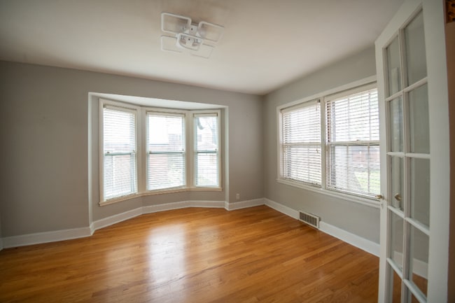 Building Photo - 6600 Nottingham Ave