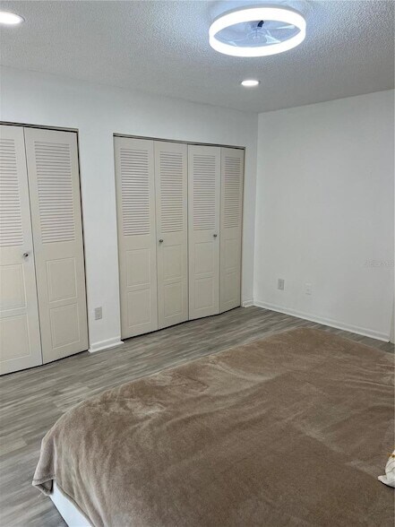 Building Photo - 2400 Winding Creek Blvd