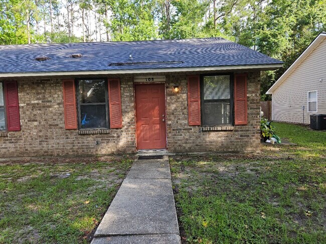 Building Photo - 108 E Lakemont Dr