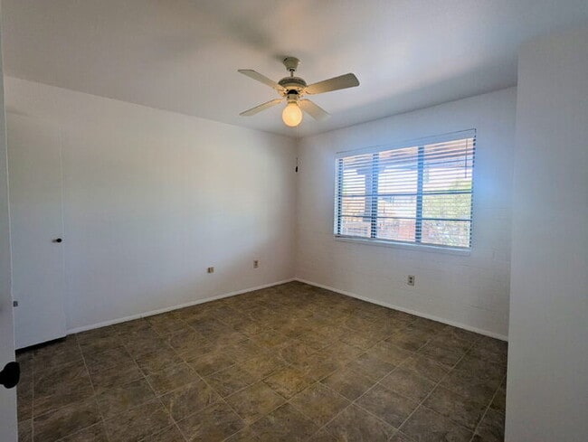 Building Photo - Green Valley Villa West Townhomes (55+ Com...