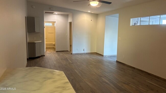 Building Photo - 2336 W Orange Dr