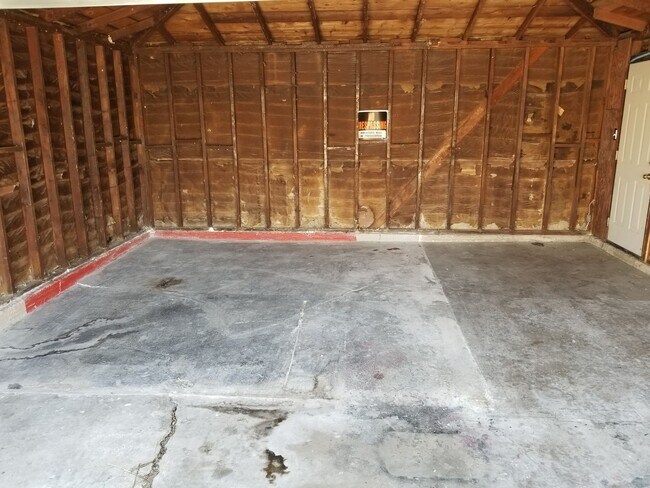 Building Photo - 2233-2235 Euclid