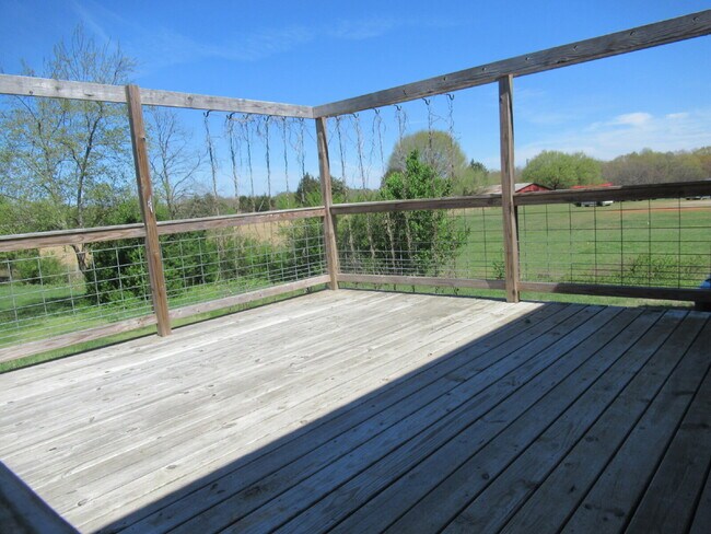 Building Photo - Charming 3-Bedroom Brick Home for Rent on the West Side of Lincolnton!