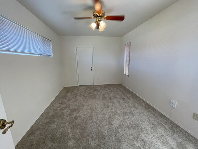 Building Photo - Beautiful Ranch Style House in Rancho Bernardo
