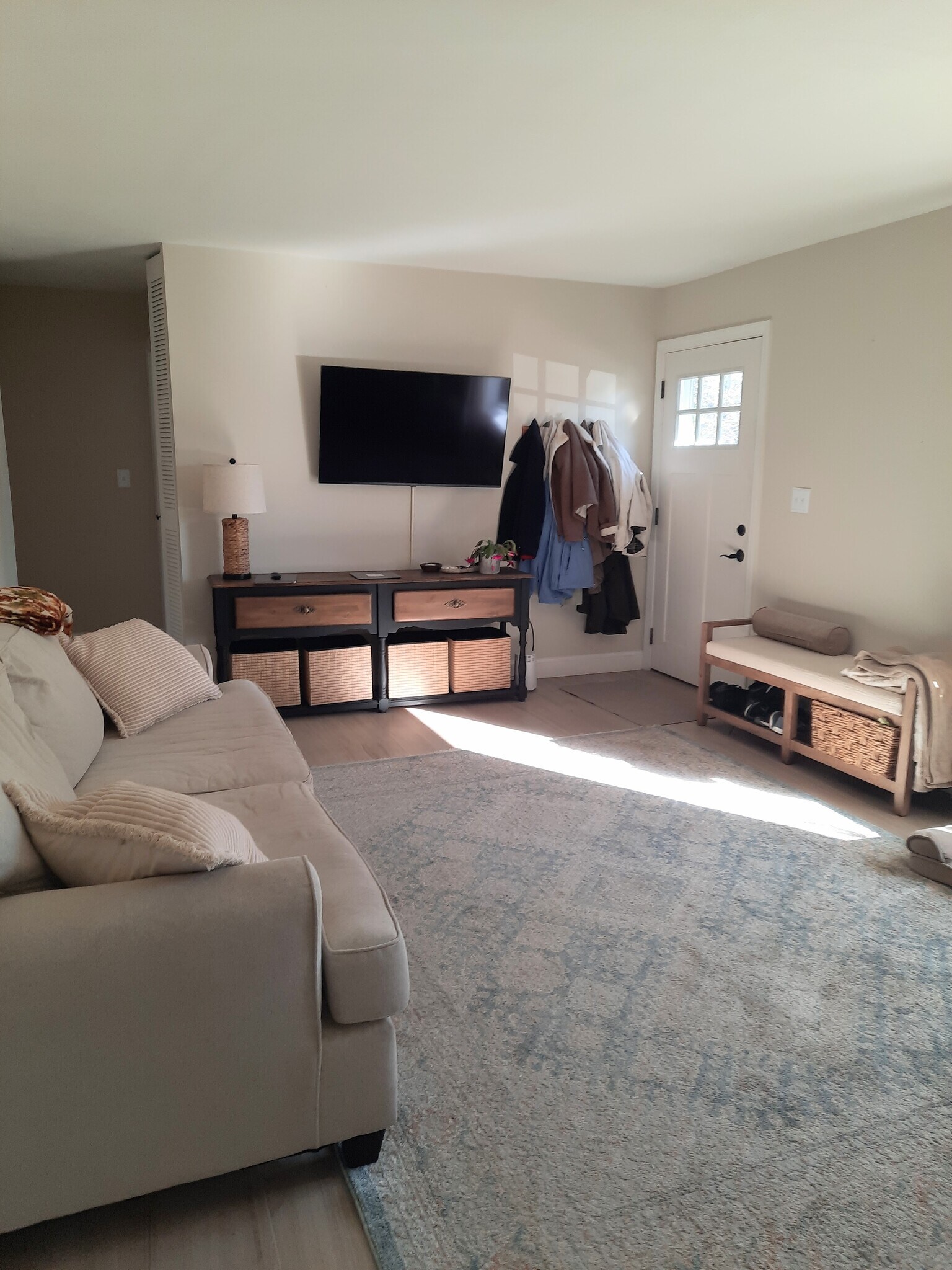 Building Photo - 21 Anderson Dr