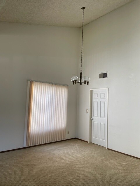 Building Photo - 180 Valdivia Cir