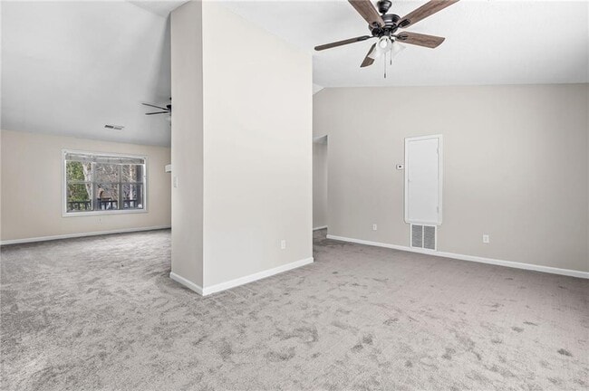 Building Photo - 5345 Memorial Ln SW