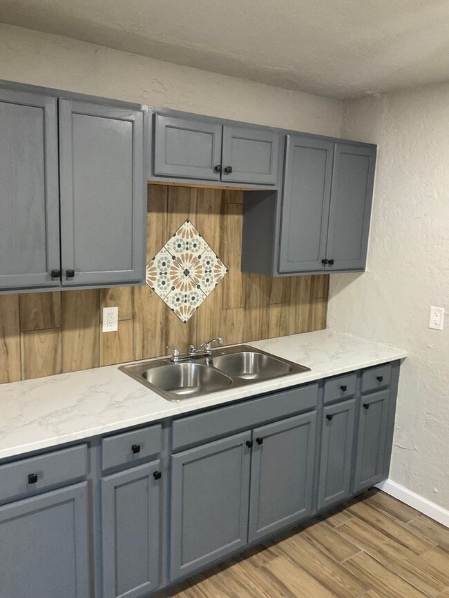 Building Photo - Complete remodel home ready for you and your family