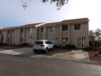 Building Photo - 951 Plantation Dr