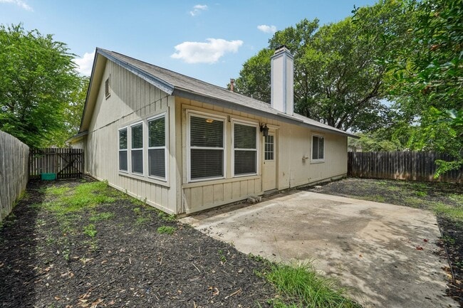 Building Photo - FALL INTO A NEW HOME WITH OUR MOVE-IN SPEC...