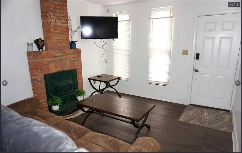 Building Photo - 1226 W Cross St