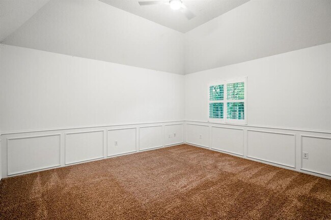 Building Photo - 16814 Windypine Dr