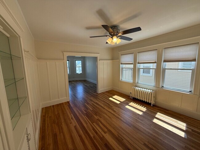 Building Photo - 15 Chauncey St