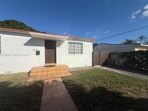 Building Photo - 233 NW 45th Ave