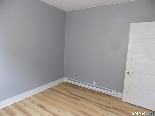 Building Photo - 182 West St