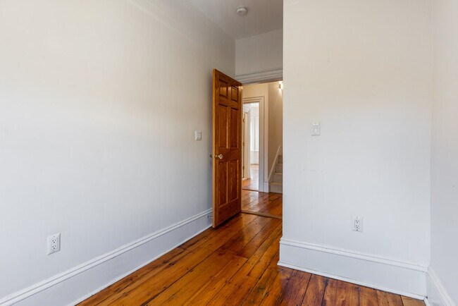 Building Photo - 1600 Tremont St