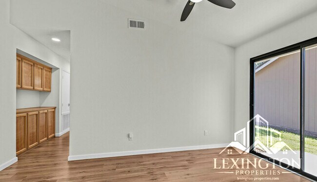 Building Photo - Stunning, 3-Bedroom, 2-Bathroom Home in Antelope!