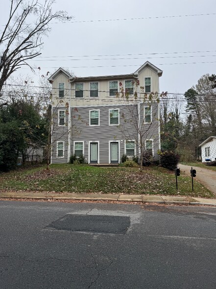 Building Photo - 533 Gantt St