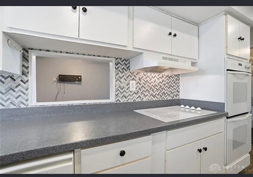 Building Photo - 4360 Wallington Dr
