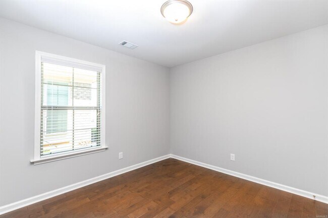 Building Photo - 7119 Birch Creek Trail